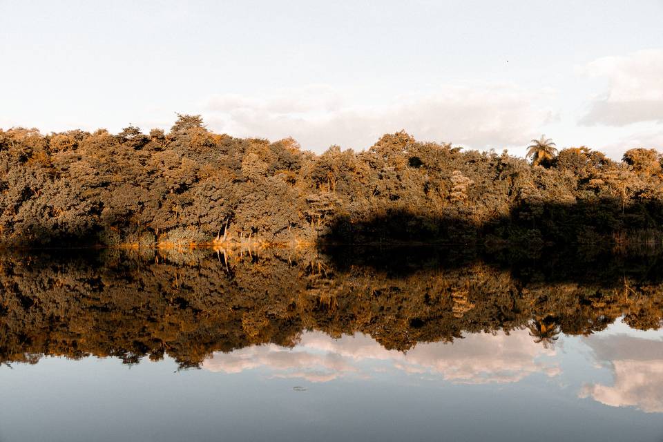Lagoa espelhada