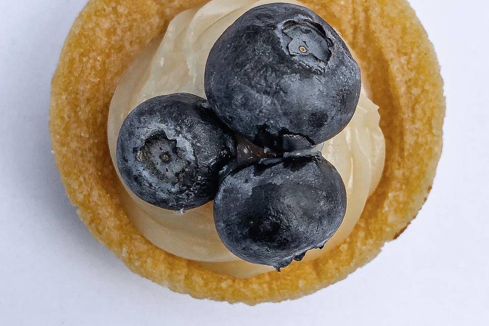 Tortelete com frutas vermelhas