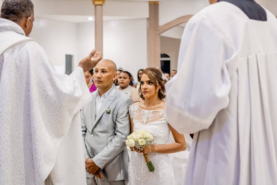 Casamento realizado na Igreja