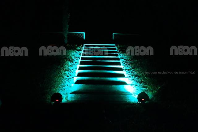 Dj som e luz-neon eventos