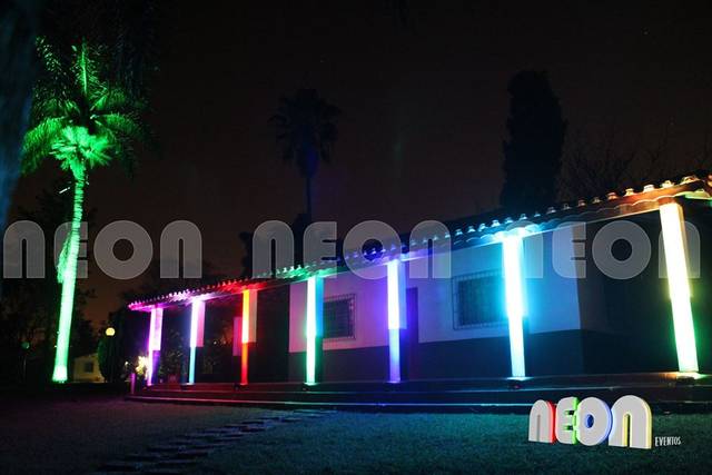 Dj som e luz-neon eventos