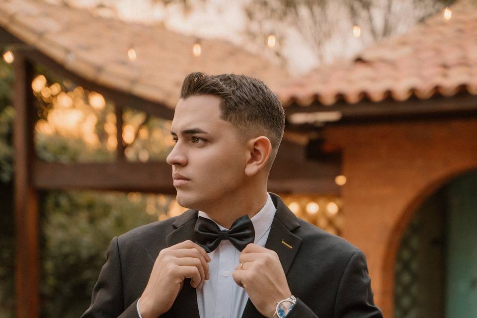 Terno preto com elastano
