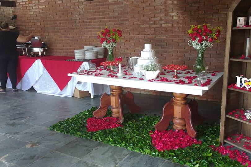 Mesa e buffet