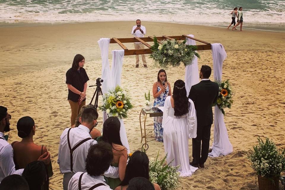 Cerimônia pé na areia