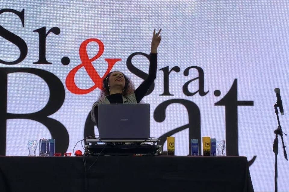 Dj Ella