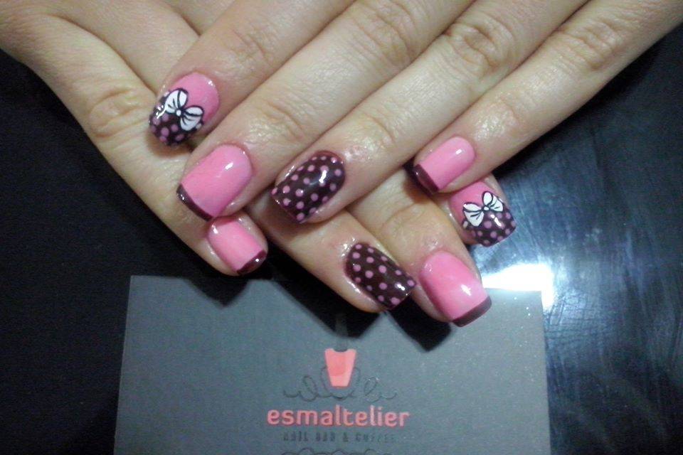 Esmaltelier Nail Bar e Coffee