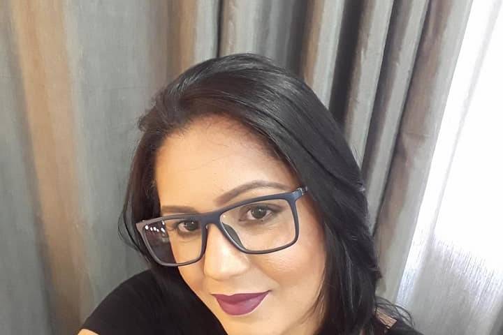 Ana Beatriz Barcelos
