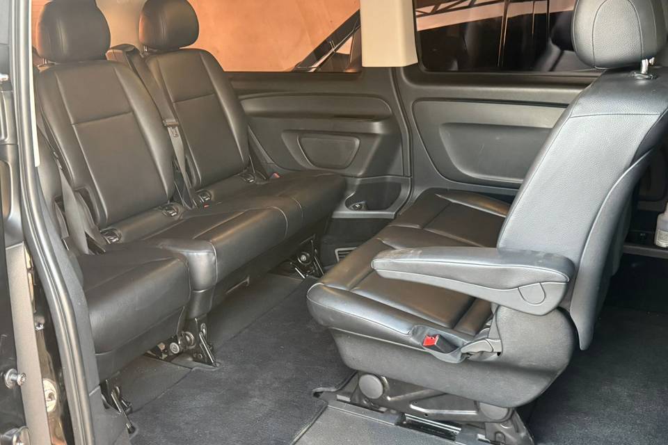 Minivan