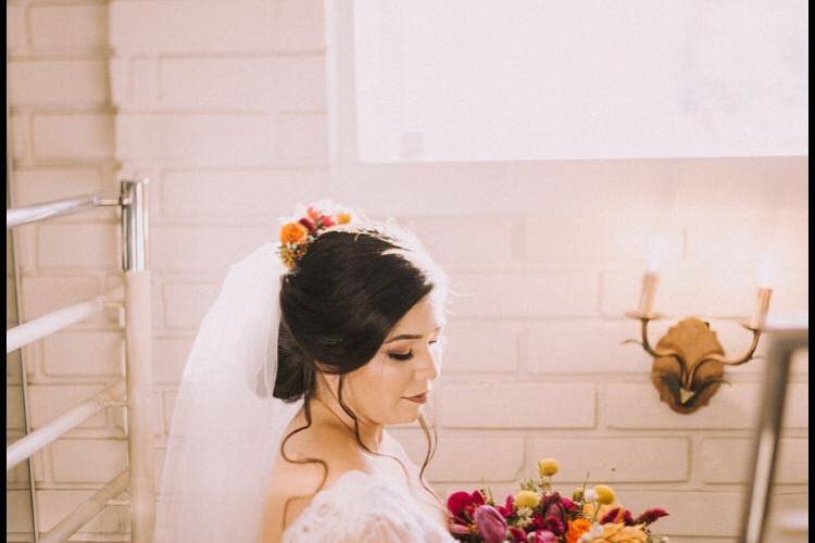Noiva com identidade floral