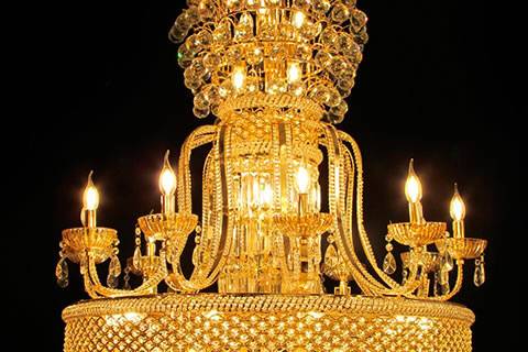 Lustre dourado imperial