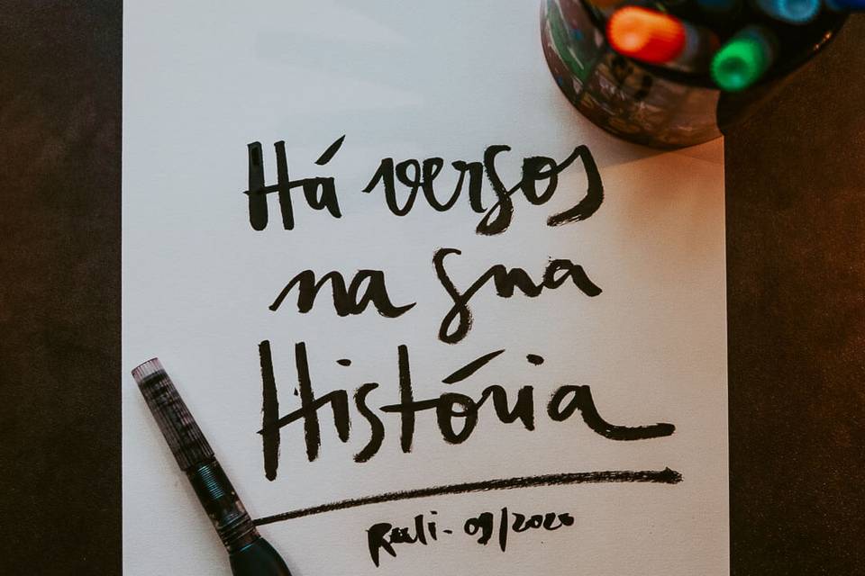 Há versos na sua história