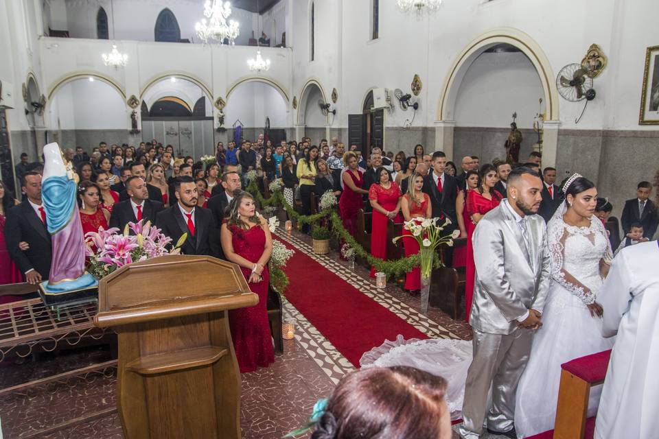 Noivos e Convidados da Igreja