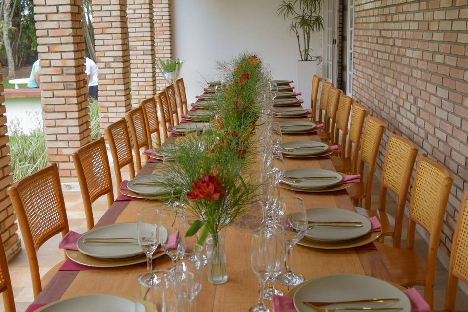 Banquete no vão de entrada