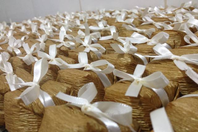 Casamento Dourado e Nude