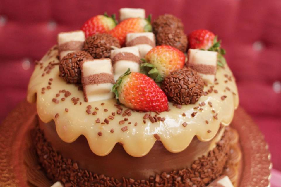 Bolos - Kinder com morango
