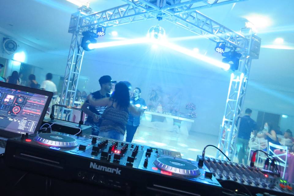 DJ Bueno Beat