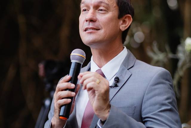 Weder Anselmo Celebrante