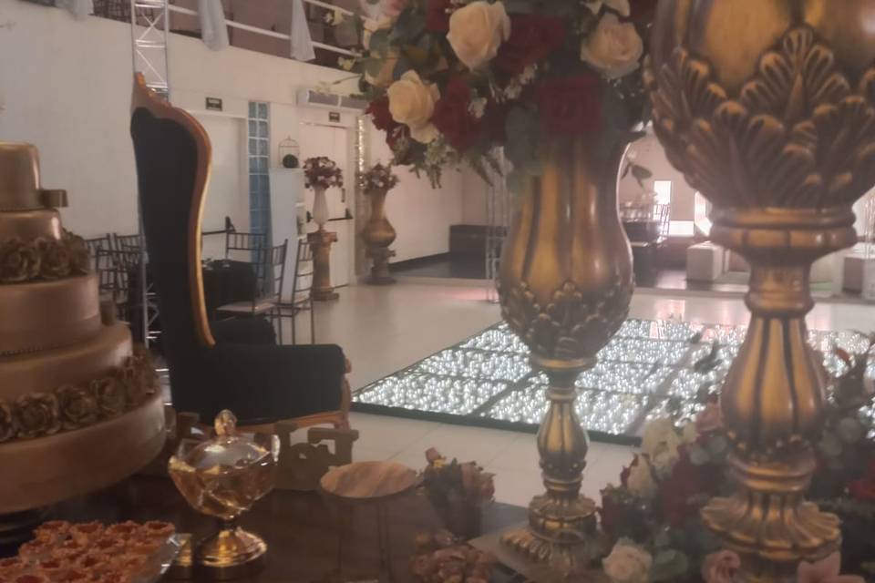 Decoração dourada