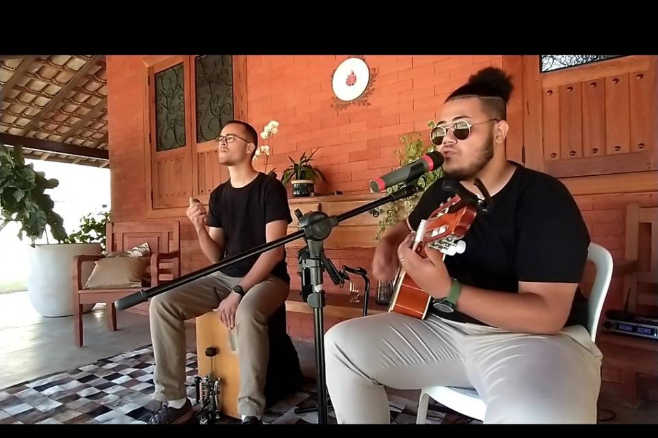 Voz e violão + cajon