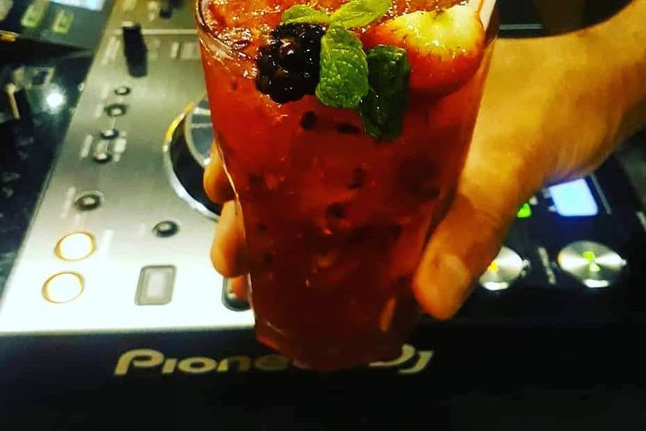 Caipivodka de frutas vermelhas