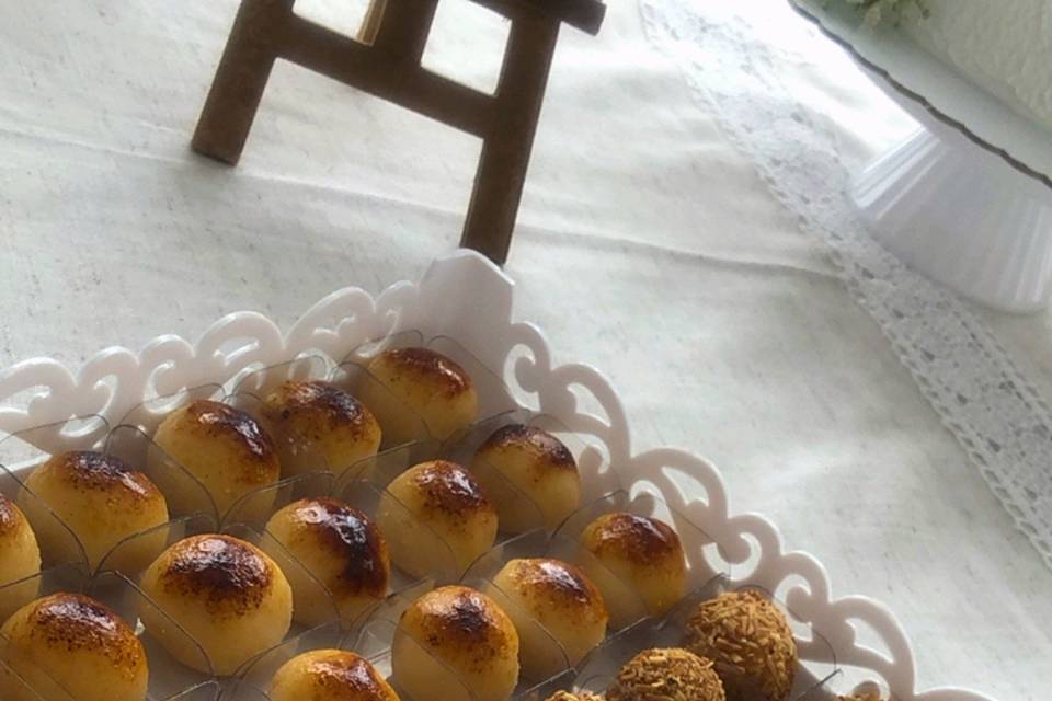 Brüllè e coco queimado