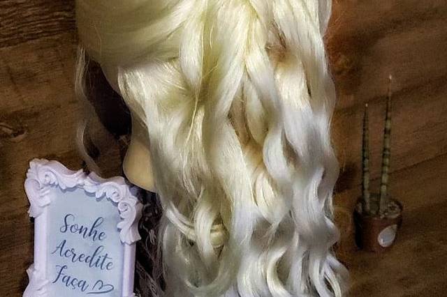 Carla Vilanova Makeup Hair