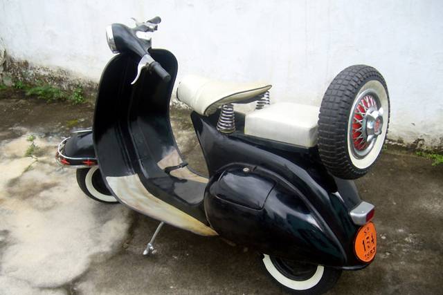 Vespa 1959 Vitrines & Festas