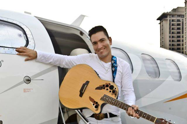Avião