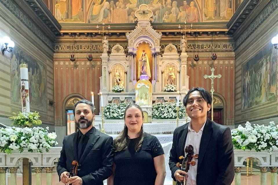 Trio teclado violino e cello