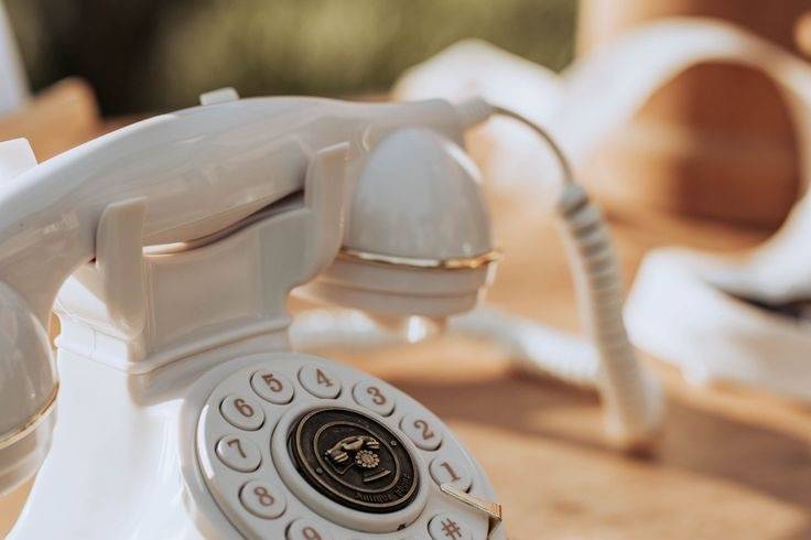 Telefone minimalista