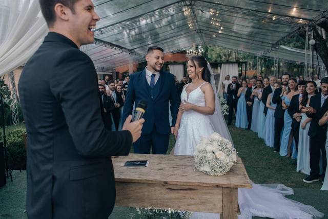 Celebrante de casamento