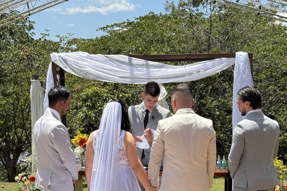 Celebrante de Casamentos