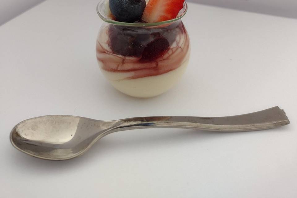 Petit Verrine Frutas vermelhas