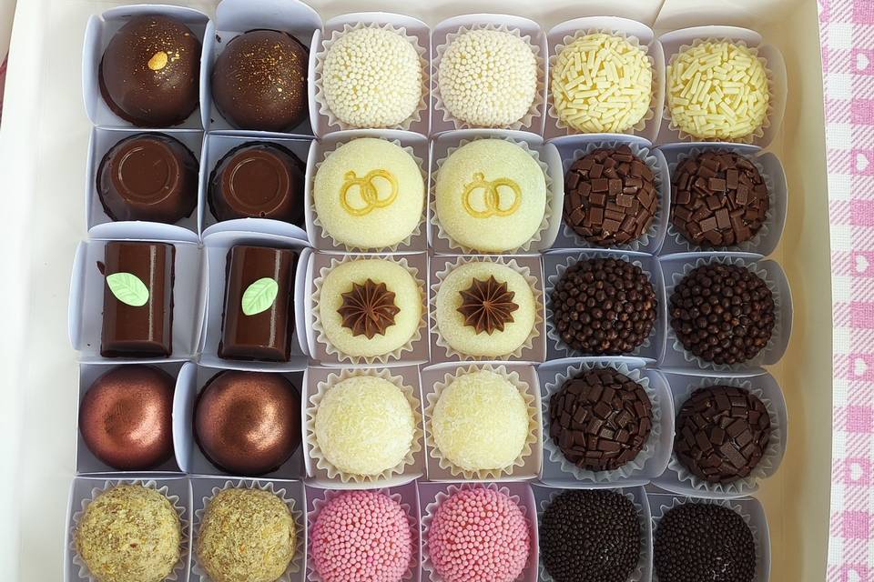 Brigadeiros da Felicidade Confeitaria