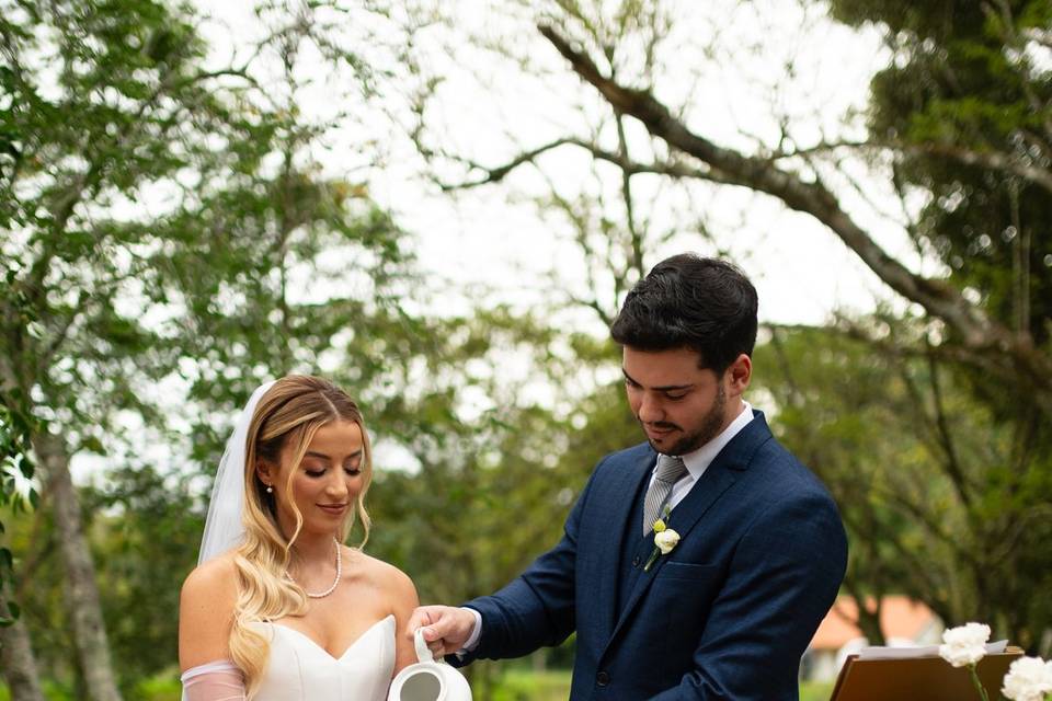 Cerimônia frente para o lago