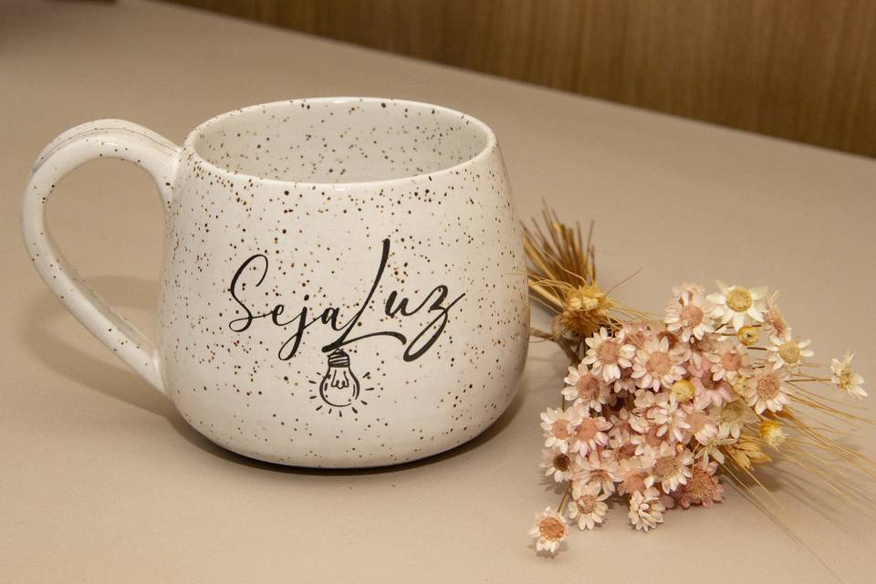 Caneca em cerâmica
