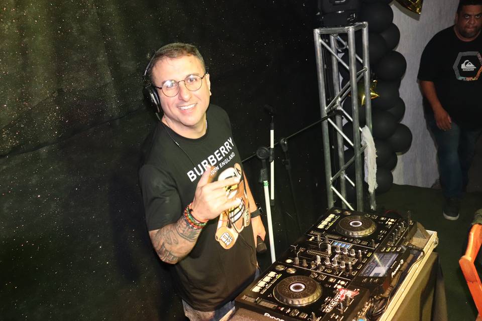 Dj Tubarão