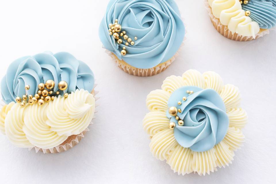 Cupcake de rosas em buttercrea