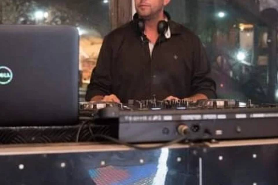 DJ Paulo Arruda