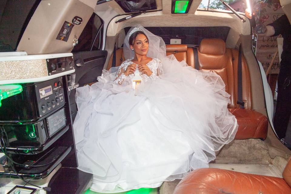 Casamento com limusine
