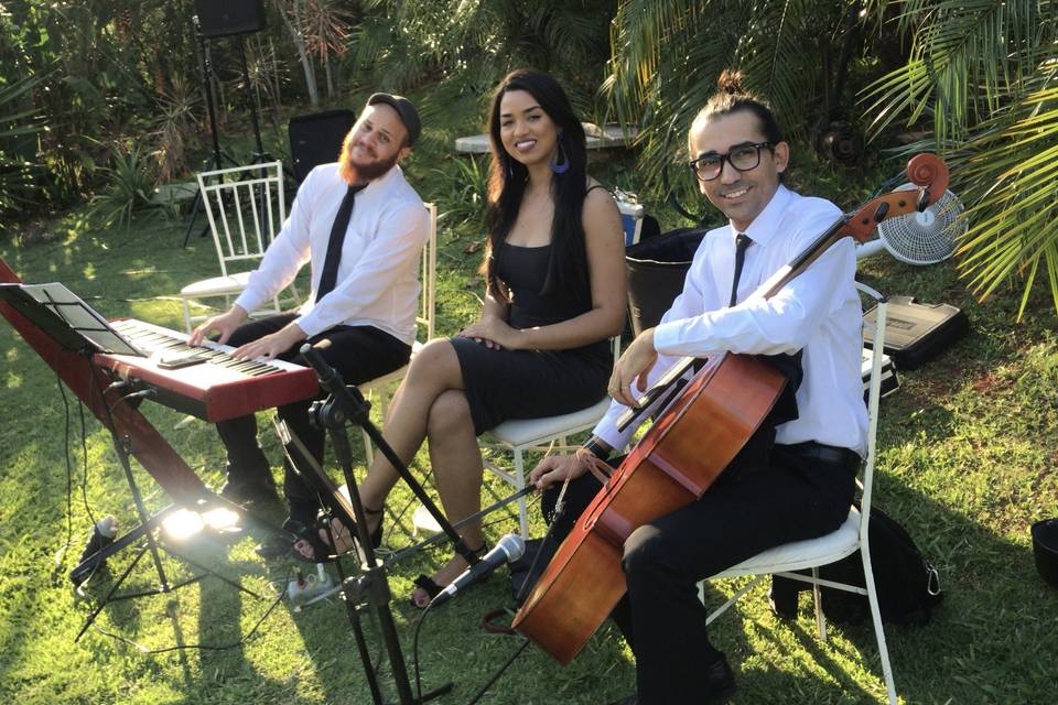 Trio Lounge