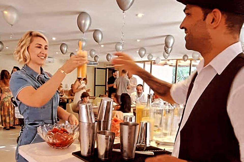 Bon Vivant Drinks