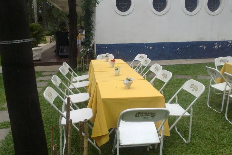 Festa no Embu