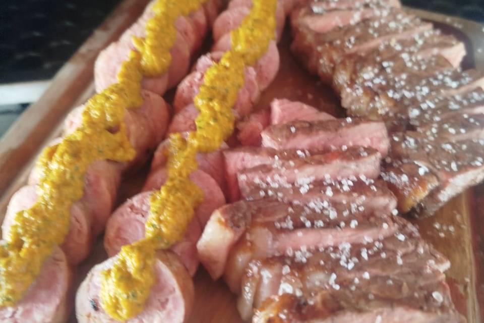 LINGUIÇA E ENTRE CORTE
