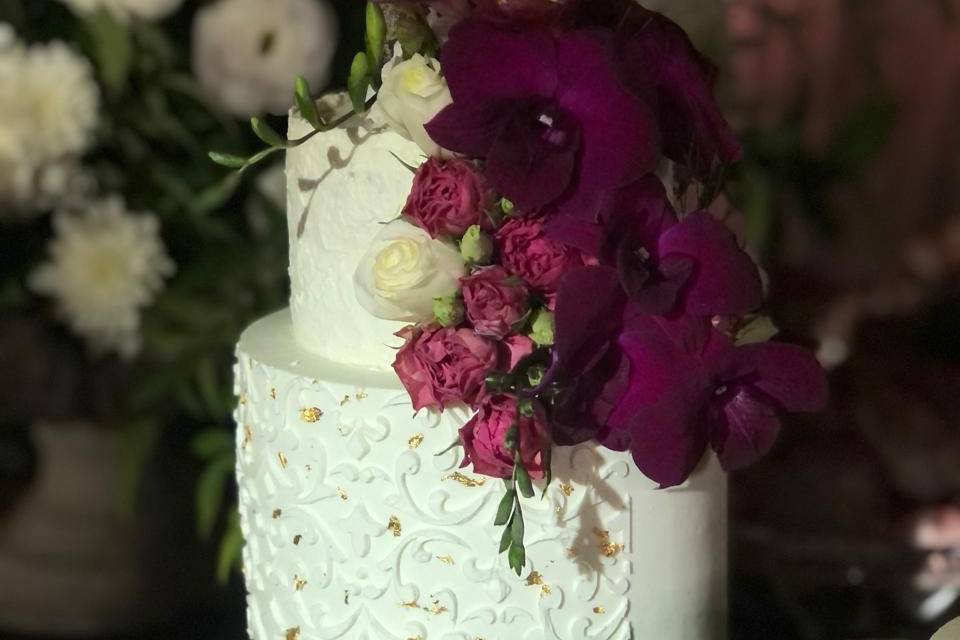 Bolo com flores naturais