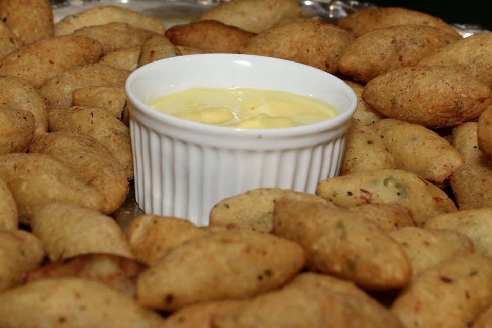 Bolinho de aipim com carne sec