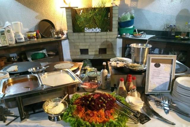 Mesa com Buffet Completo