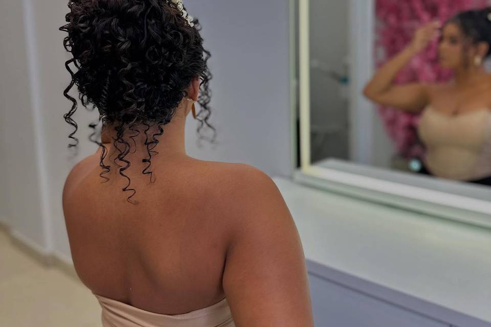 Penteado para Cacheadas