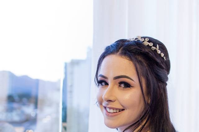 Noiva no hotel se arrumando