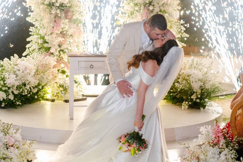 EU VIS DECLARO CASADOS!!!